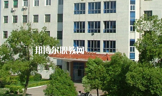 武漢黃陂職業(yè)技術學校2022年報名條件、招生要求、招生對象