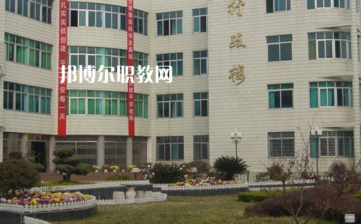 麻城工業(yè)學校2022年報名條件、招生要求、招生對象