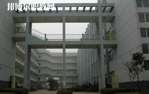 武漢建筑工程學(xué)校2022年報名條件、招生要求、招生對象