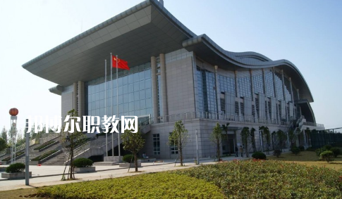 武漢體育運動學(xué)校2022年報名條件、招生要求、招生對象