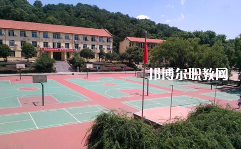 武漢東湖光電學(xué)校2022年報(bào)名條件、招生要求、招生對(duì)象
