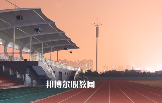 武漢交通學(xué)校2022年報名條件、招生要求、招生對象