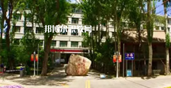 青海高職?？圃盒Ｅ琶?強