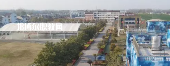 泰州市姜堰區(qū)新世紀武藝學校地址在哪里，哪個地區(qū)，哪個城市?