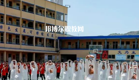 蒼南縣飛林職業(yè)學(xué)校地址在哪里，哪個(gè)地區(qū)，哪個(gè)城市?