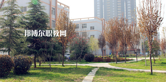 渭南技師學(xué)院地址在哪里，哪個(gè)地區(qū)，哪個(gè)城市?