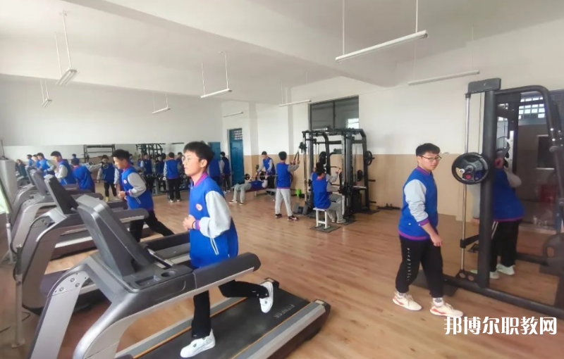 周口市潁河職業(yè)中等專業(yè)學(xué)校地址，乘車路線