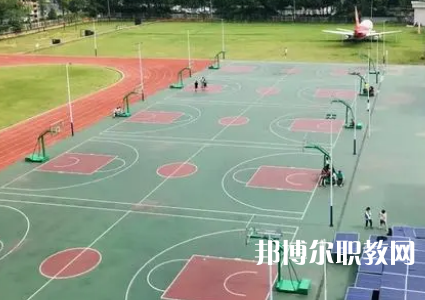湖南湘江工貿(mào)技工學(xué)校怎么樣、好不好