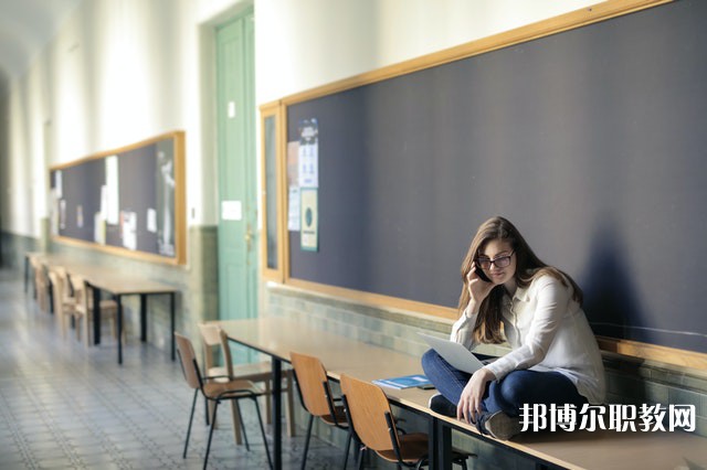 四川哪里的中職學(xué)校能讀經(jīng)濟(jì)貿(mào)易專(zhuān)業(yè)