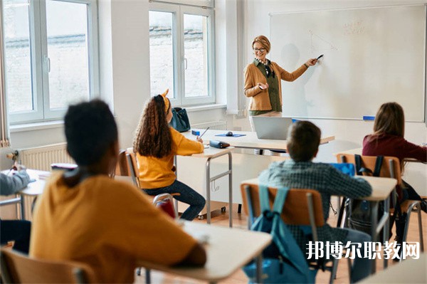 四川哪里的中職學(xué)校能讀機(jī)械設(shè)計與制造專業(yè)